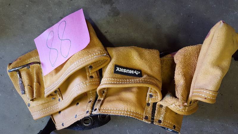 lot 88 image: Husky Tool belt