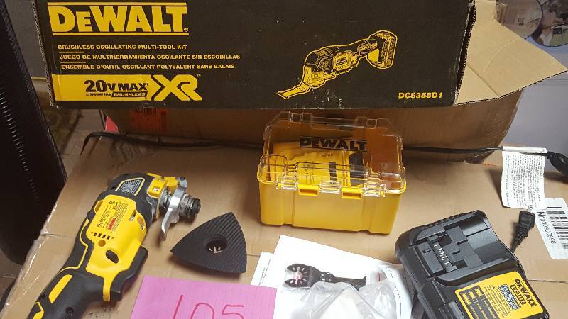 lot 105 image: DEWALT MAX Oscillating Tool Kit  20 Volt, Model#  DCS355D1 New