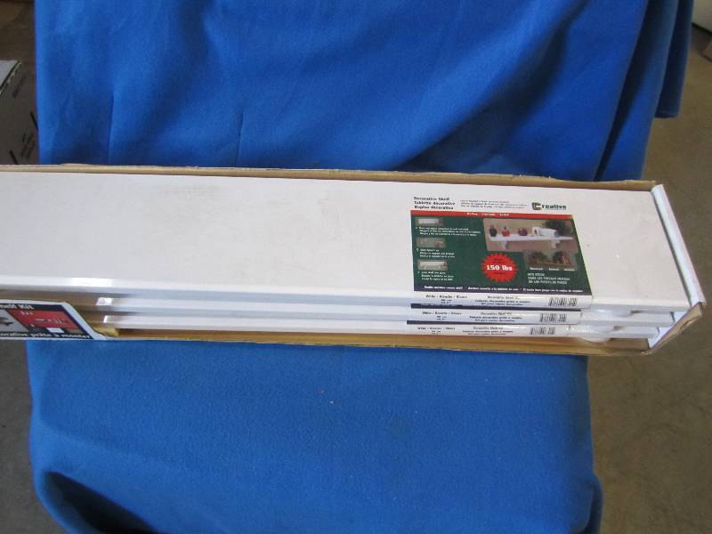 lot 79 image: 35.5 white decorative shelves ...