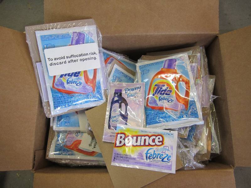 lot 117 image: Large lot of sample sets, each set ...