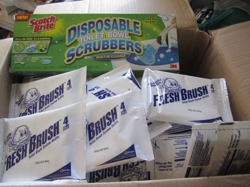 lot 130 image: Lot of sample Fresh brush toilet cl...