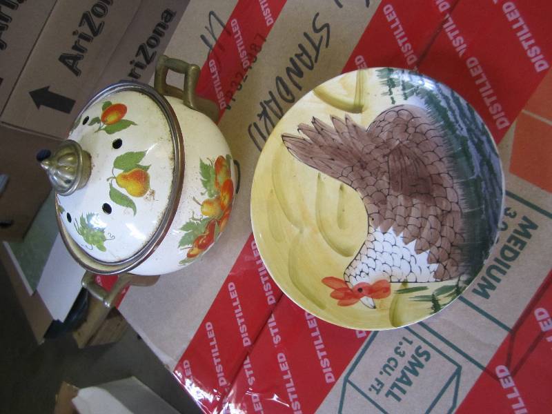 lot 139 image: vintage mini pot with lid and small...
