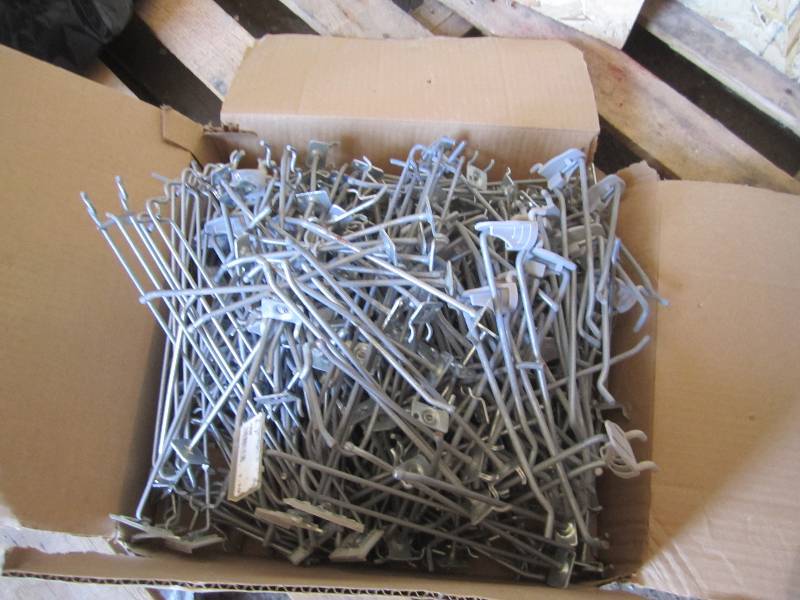lot 157 image: Lot of peg hooks ...
