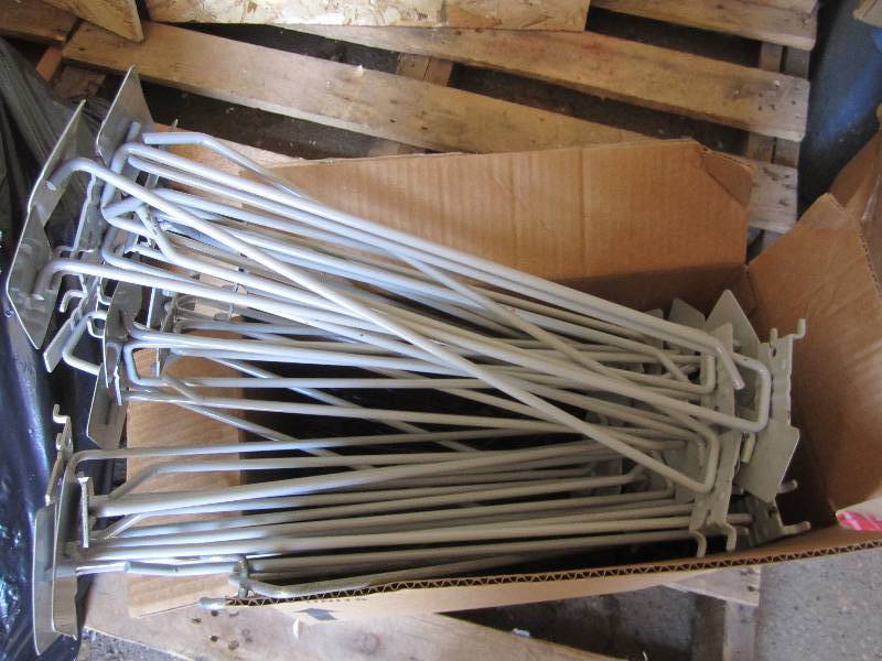 lot 163 image: Lot of long heavy duty peg hooks...