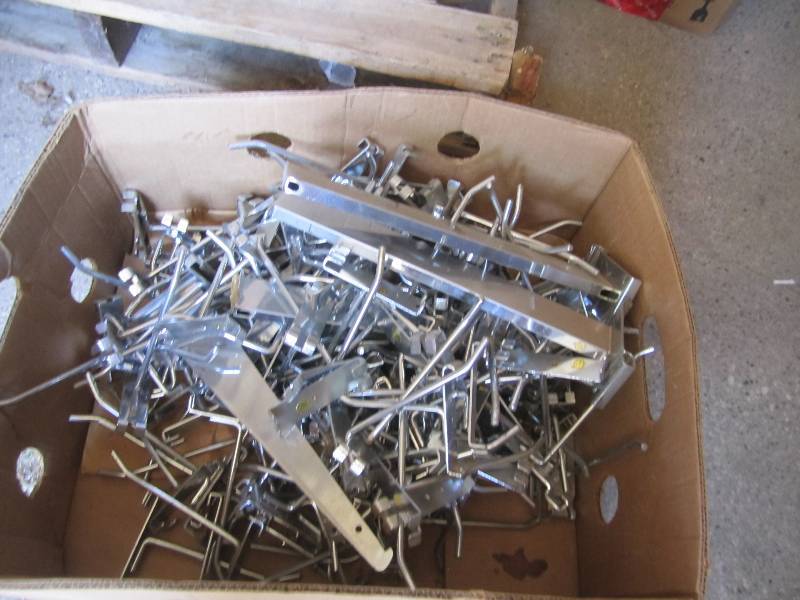 lot 164 image: Lot of grid wall hooks ...