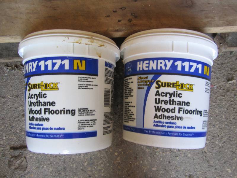 lot 177 image: 2 one gallon henry 1171N surelock a...