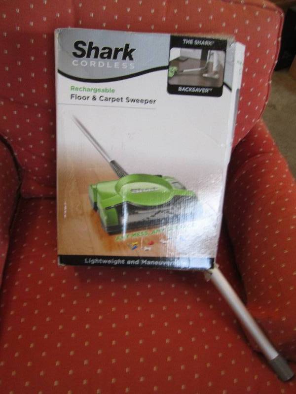 lot 209 image: Shark cordless rechargable floor an...