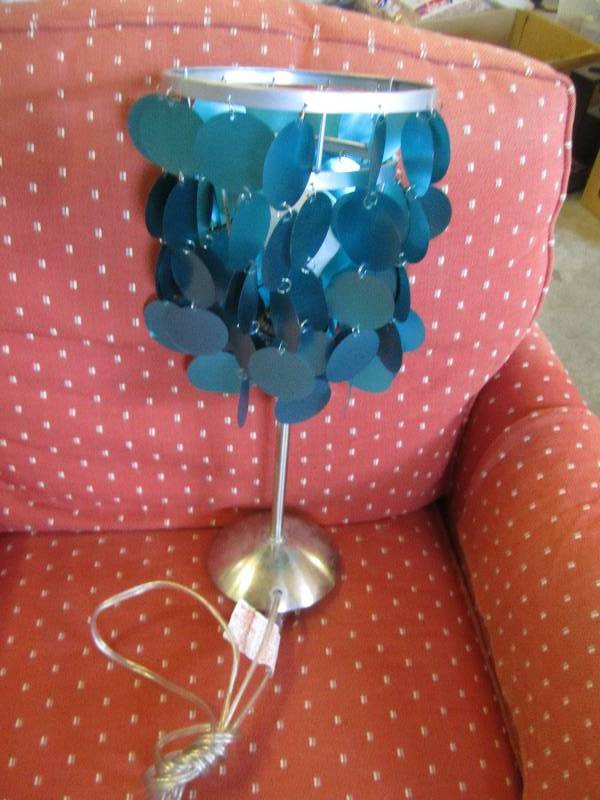 lot 210 image: Blue decorative lamp, tested and wo...