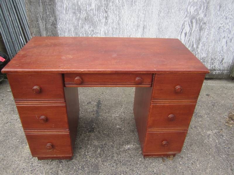 lot 262 image: Wood desk, 40 x 20 top, 28 tall...