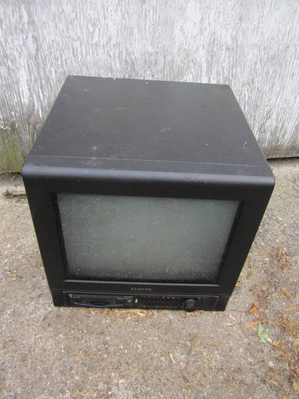 lot 264 image: Clover 4 camers security monitor, s...