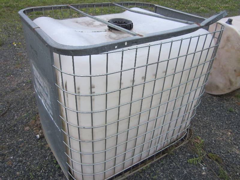 Water Tank in Cage Industrial Equipment Sale 3 KBID