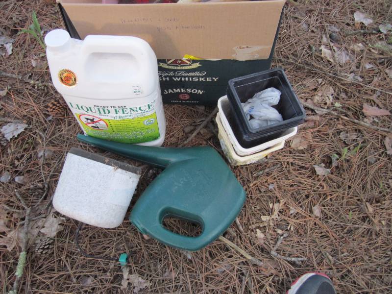 Box of Lawn and Garden Misc