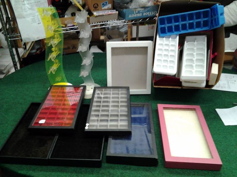 Lot Of Assorted Jewelry Displays