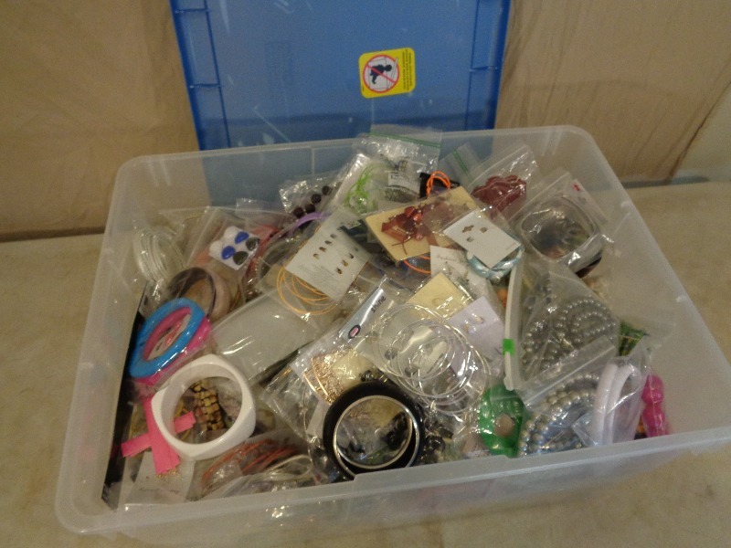 Large Tote with Lid FULL of New Jewlery