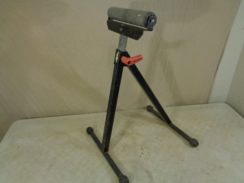 Adjustable Rolling Work Stand