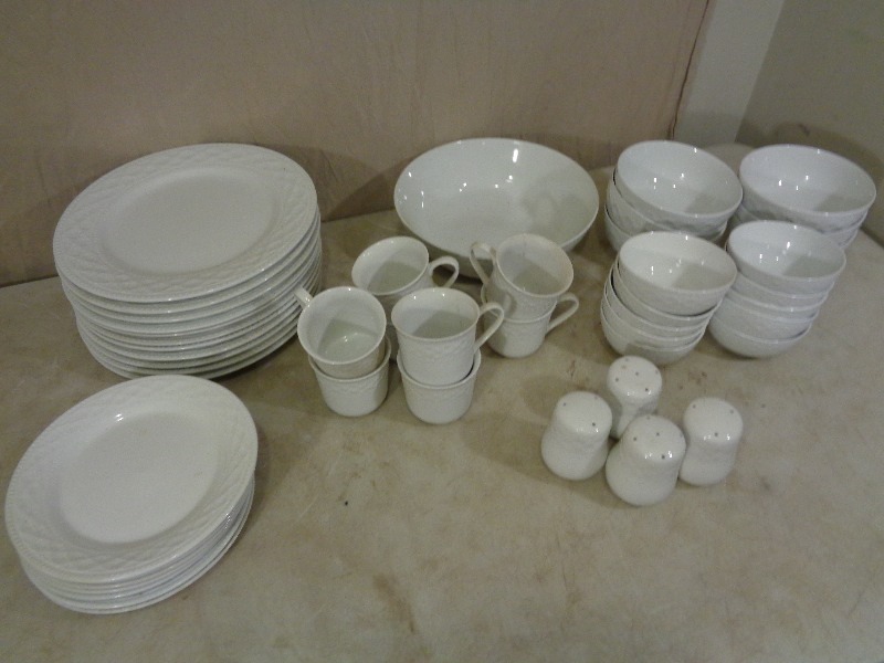 Gibson Dishes