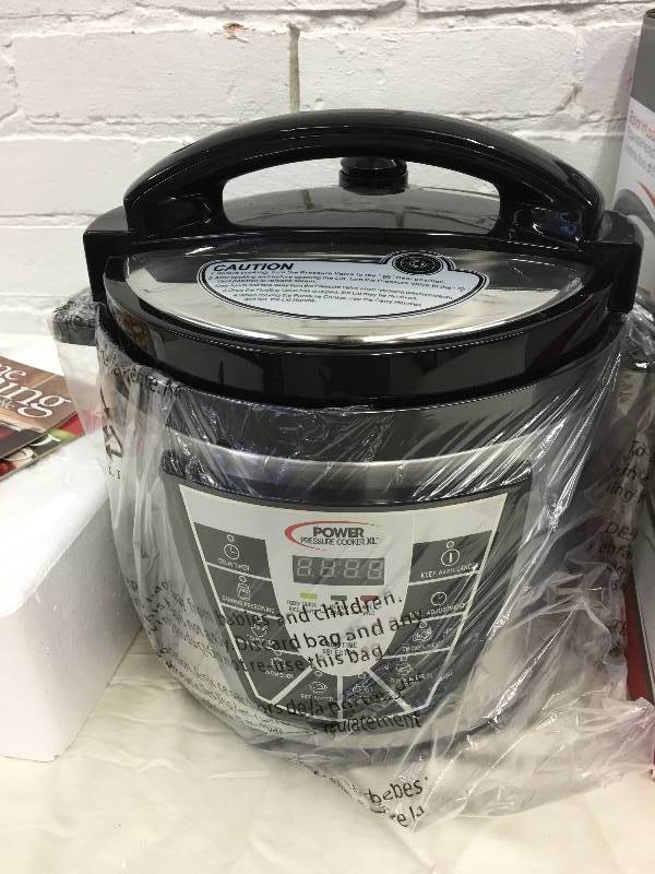 lot 74 image: Power Pressure Cooker XL 6 Quart - Silver
