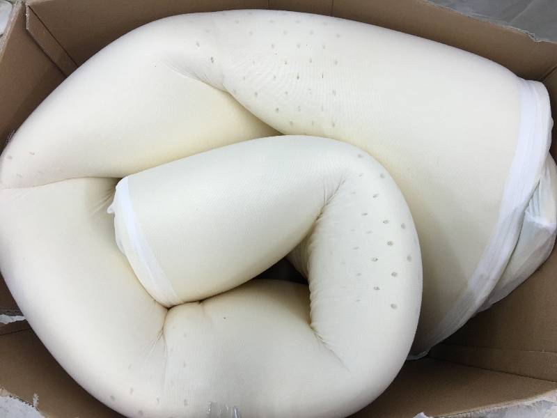 lot 82 image: Brookstone BioSense King Size Memory Foam Mattress Topper retail $399