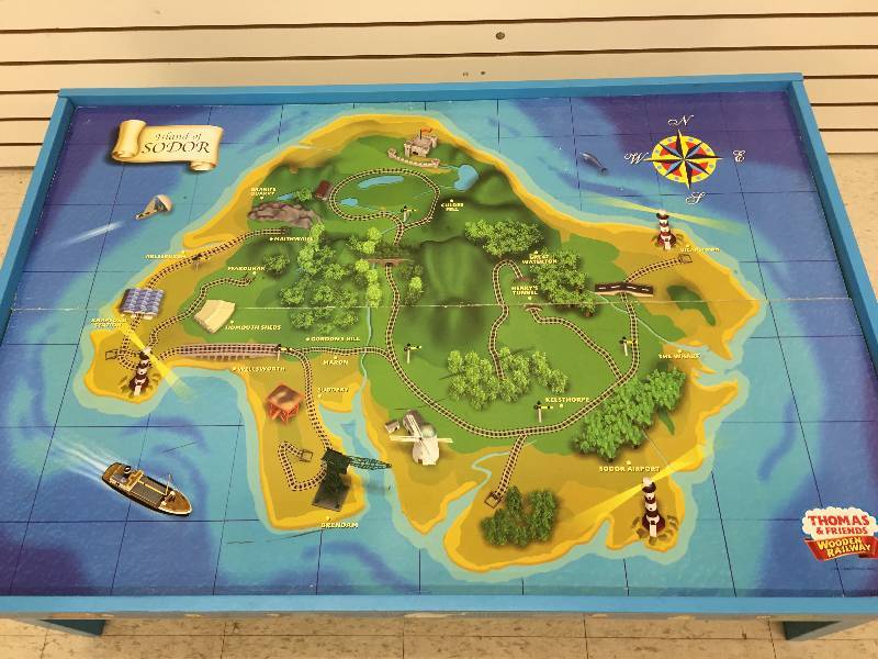 lot 176 image: Thomas Wooden Railway Grow With Me Play Table