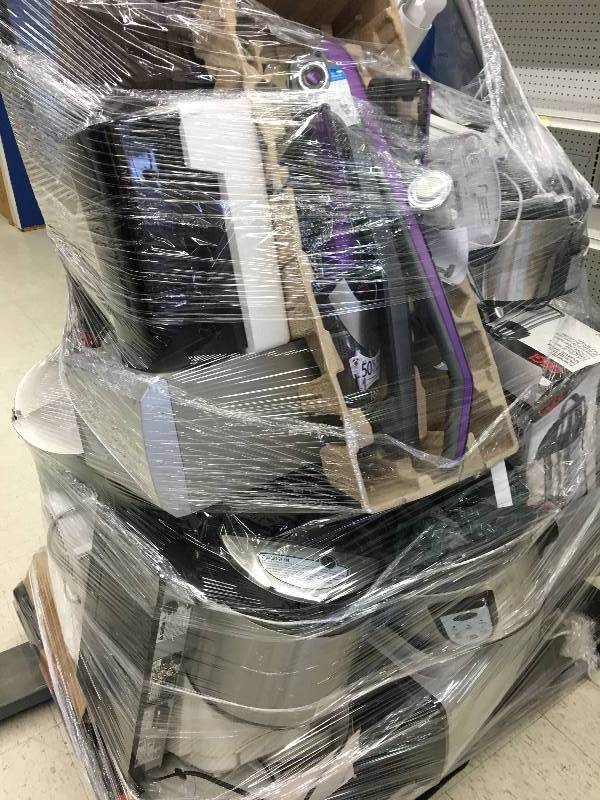 lot 183 image: pallet of repairable  merchandise 1