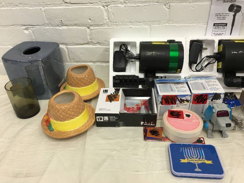 lot 204 image: large assortment of items laser lights  everything shown