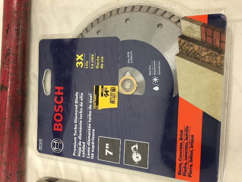 lot 355 image: tools and bosch saw blade