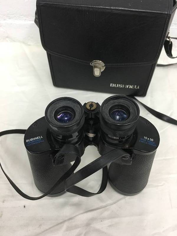 lot 371 image: bushnell 10x 50 binoculars