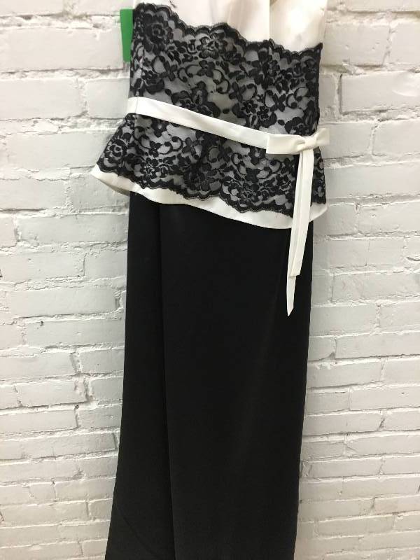lot 412 image: alfred angelo size 12 dress retail$199