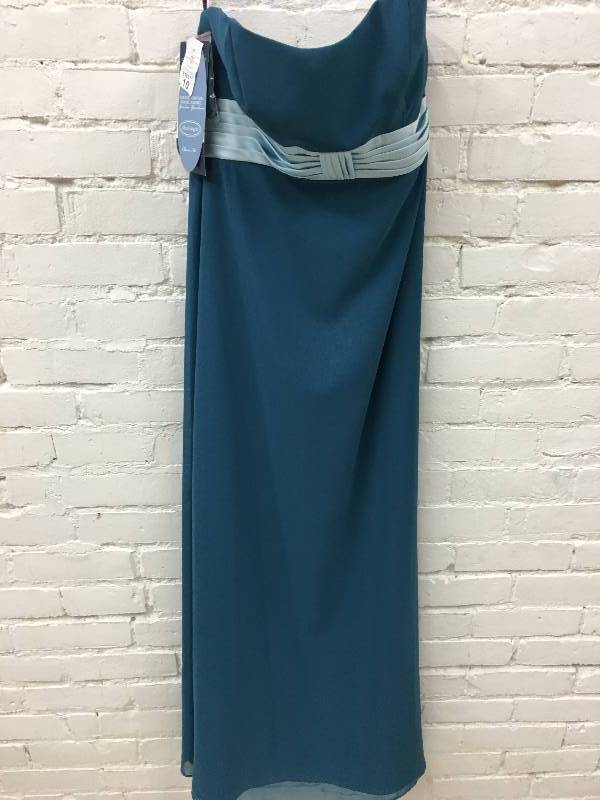 lot 413 image: alfred angelo size 10