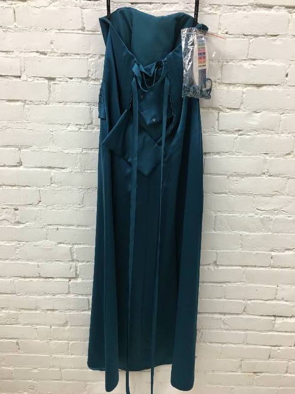 lot 427 image: alfred angelo size 8