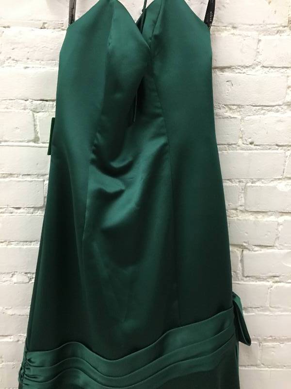 lot 448 image: alfred angelo size 8M