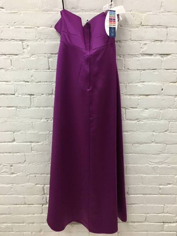 lot 454 image: alfred angelo size 10