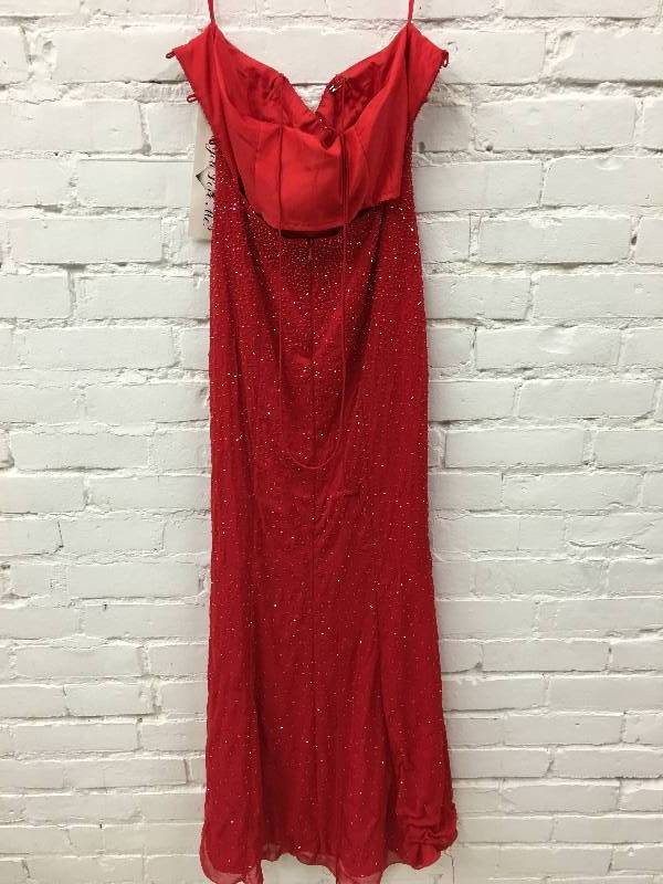 lot 492 image: do you love me size 8