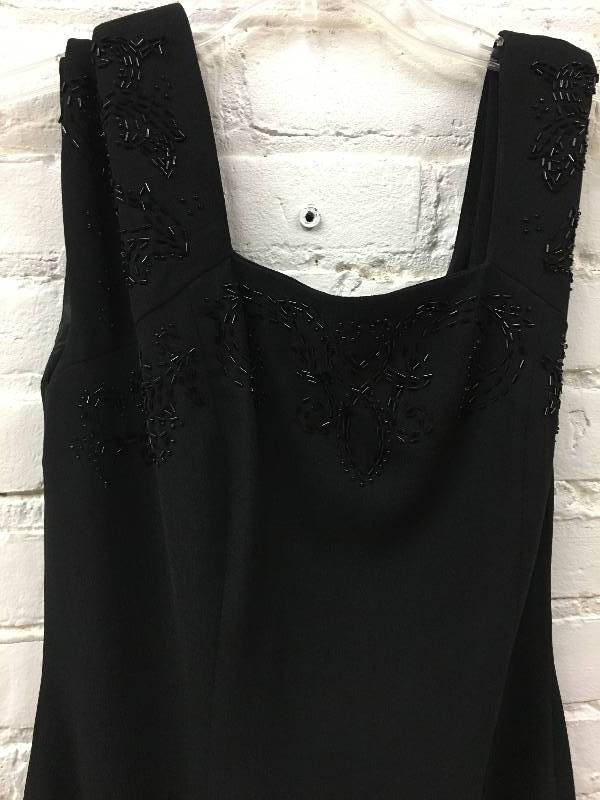 lot 497 image: anriana dress size 8