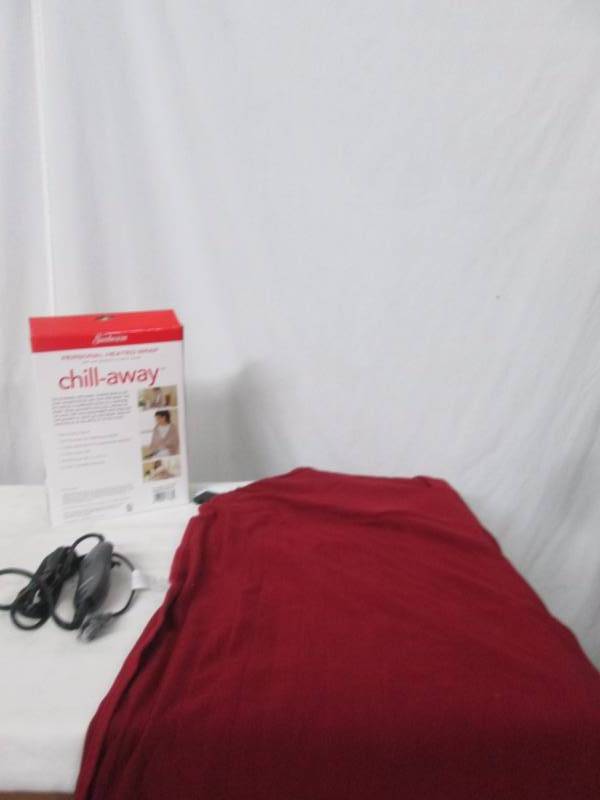 lot 40 image: Sunbeam Chill-Away Heated Wrap