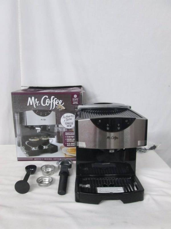 lot 25 image: Mr. Coffee Gourmet Espresso and Cappuccino Maker