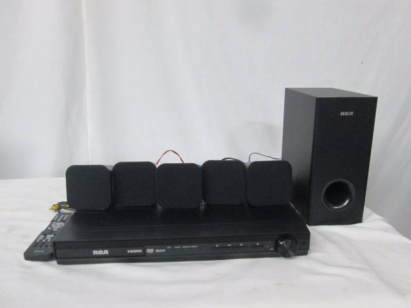 lot 14 image: RCA 600-Watt DVD Home Theater Sound System