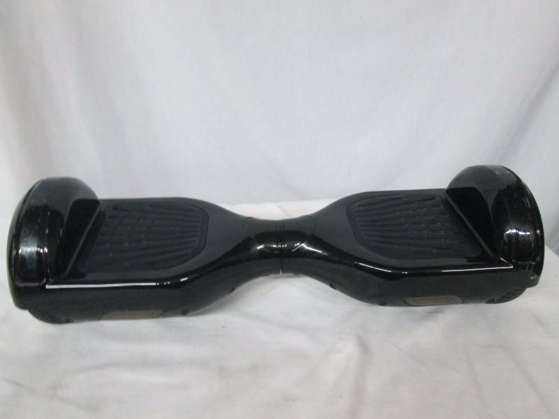 lot 7 image: Self-Balancing 2-Wheeled Electric Scooter w 36V Samsung Battery