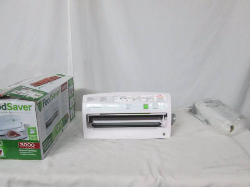 lot 17 image: FoodSaver Vertical Design Vacuum Sealing System