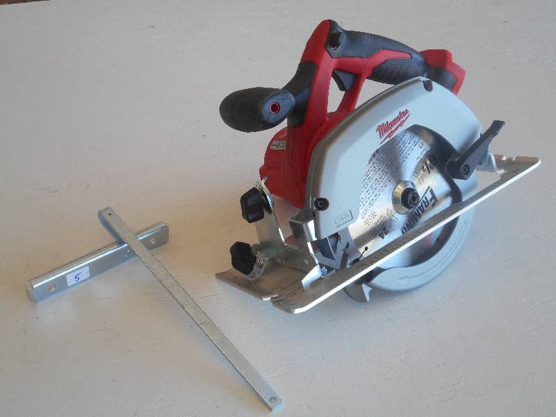� Milwaukee M18 Cordless Lithium-I...