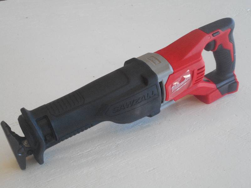 � Milwaukee M18 Cordless Lithium-I...