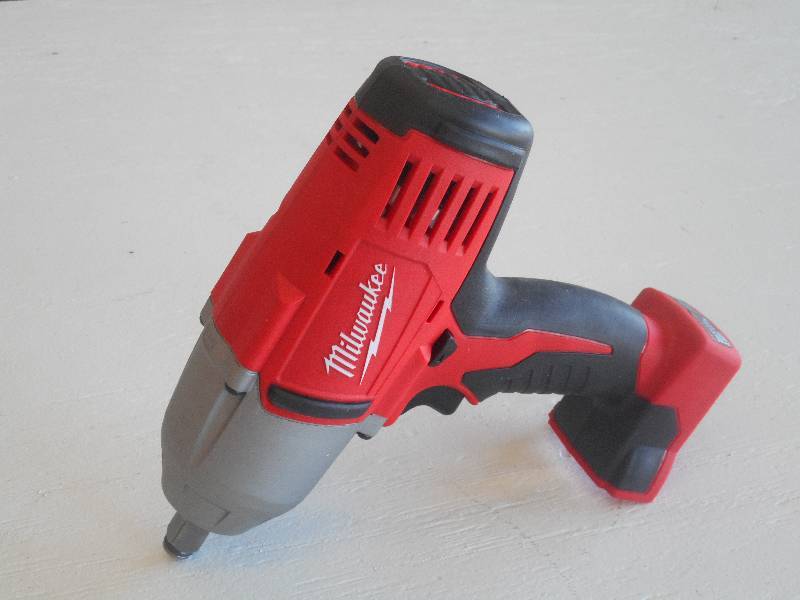 �� Milwaukee M18 Cordless Lithium...