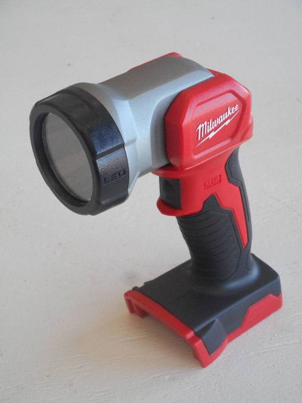 �� Milwaukee M18 Cordless Lithium...