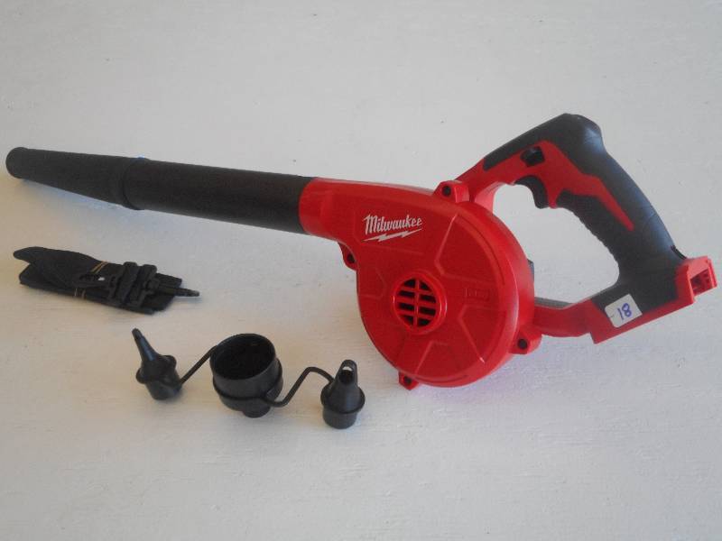 �� Milwaukee M18 Cordless Lithium...
