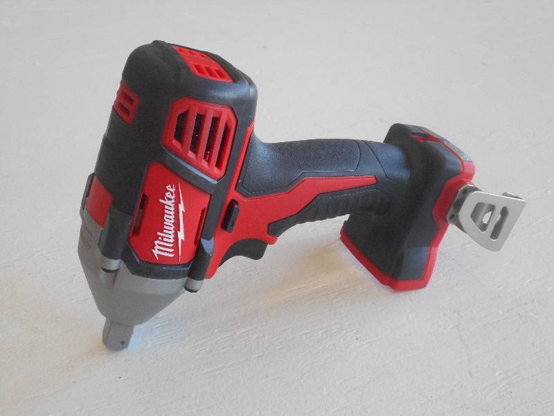 � Milwaukee M18 Cordless Lithium-I...