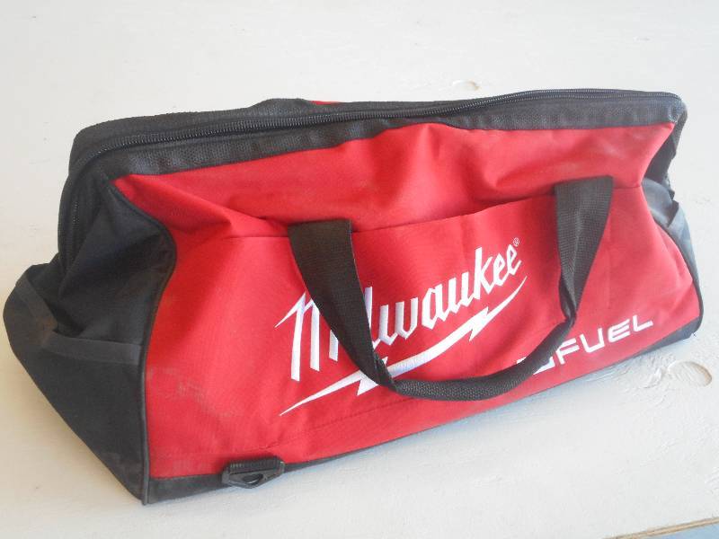 �� Milwaukee FUEL Tool Bag  22.5 ...