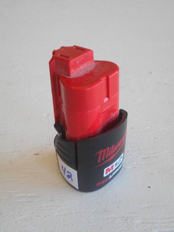 Milwaukee M12 Red Lithium Batte...