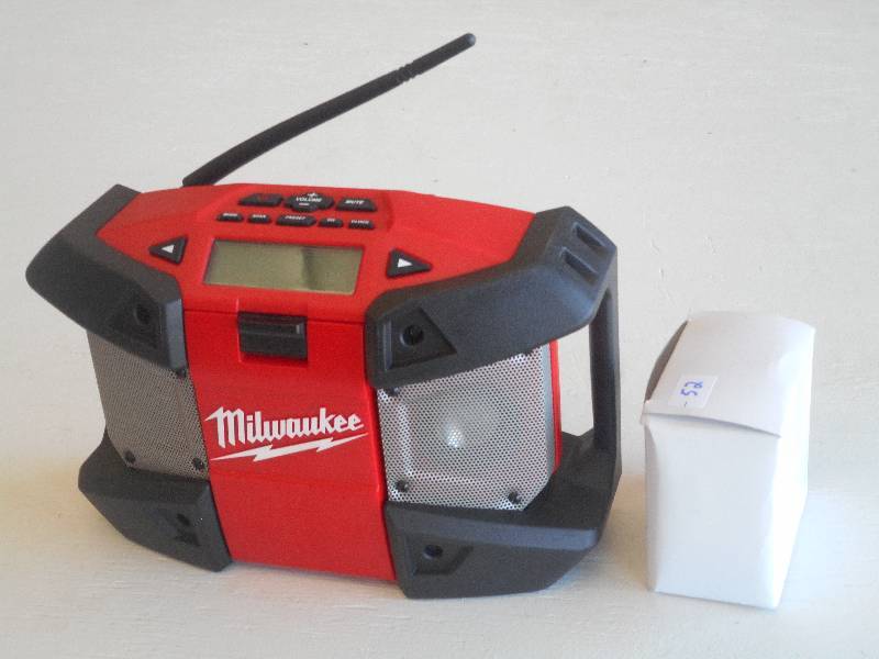 � Milwaukee M12 Cordless Lithium-I...