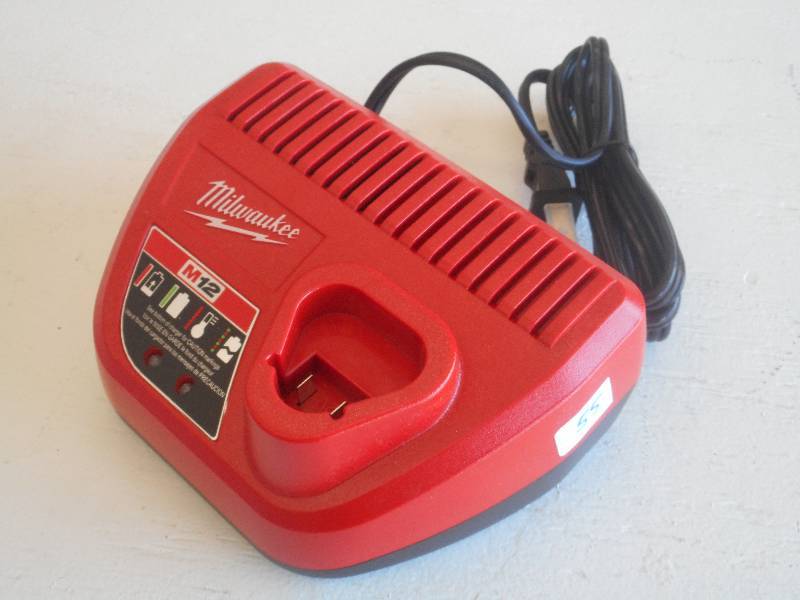 Milwaukee M12 Charger...