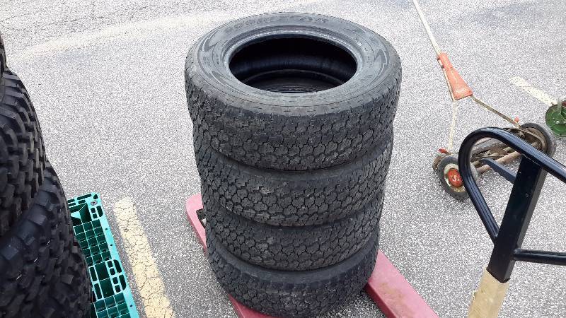 lot 23R image: goodyear wrangler set 4 tires